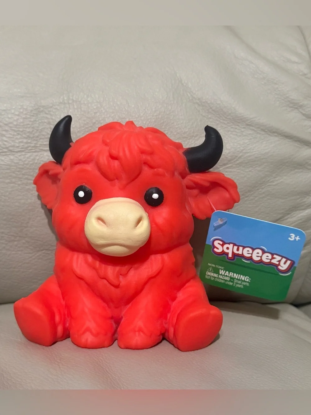 NEW Sunny Days Squeezy Red Jumbo Highland Cow Needoh